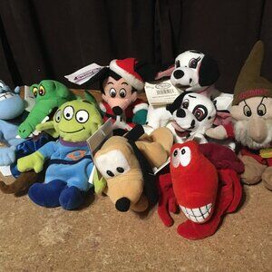 DISNEY STORE BEAN BAG PLUSH LOT OF 9 GENIE TOY STORY ALIEN MICKEY PETER MAN CROC